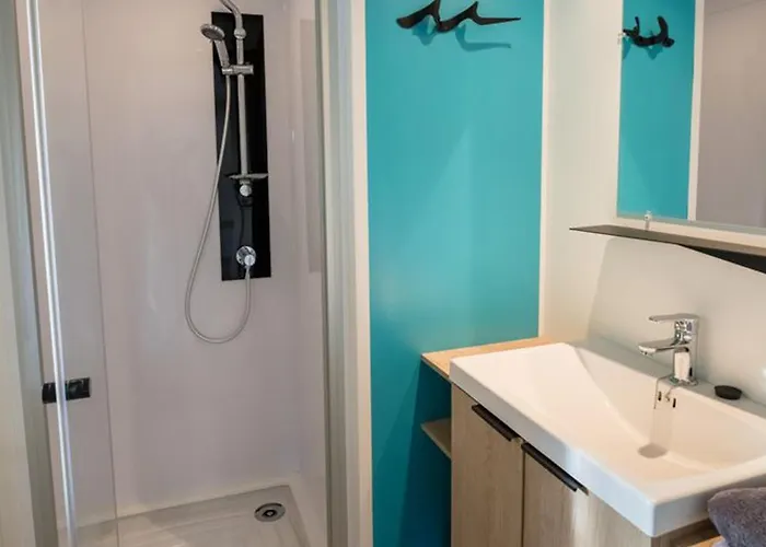 Kamp alanı Mobil 32m² Avec Terrasse, 3 Pour 6 Personnes - Api-1-52-713 Granges-Aumontzey