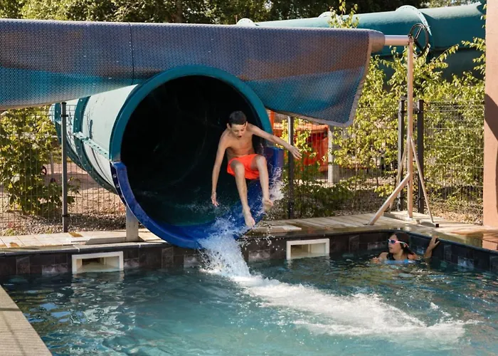 Mobil 32m² Avec Terrasse, 3 Pour 6 Personnes - Api-1-52-713