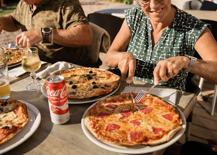 Mobil 32m² Avec Terrasse, 3 Pour 6 Personnes - Api-1-52-713 Kamp alanı *